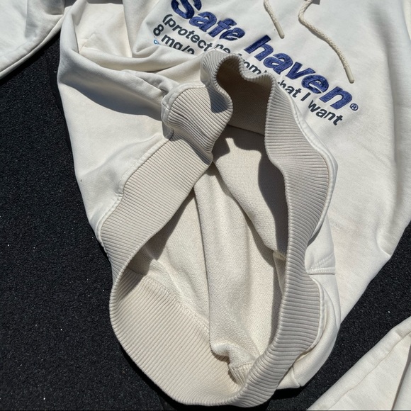 Resort corps Cream Beige Graphic Pullover Hoodie - Picture 12 of 16